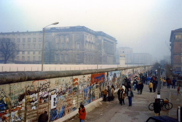 Berliner Mauer zwischen Martin-Gropius-Bau und Abgeordnetenhaus