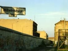 Mauer in der Wilhelmstraße